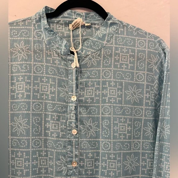 Elegant Blue and White Long Sleeve Dress - Picture 7 of 12